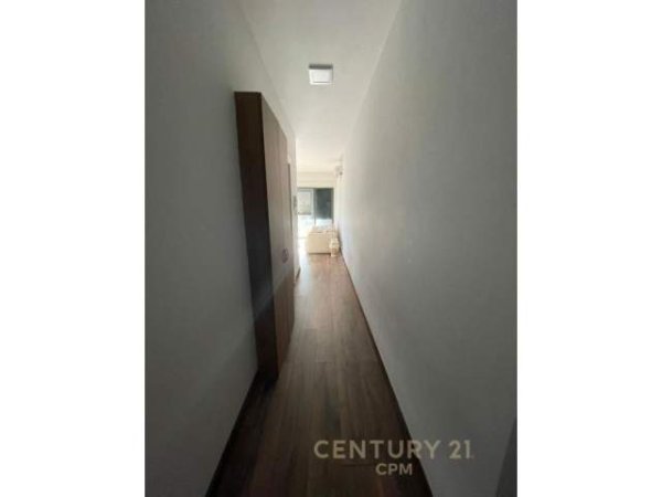 Tirane, jepet me qera apartament 1+1+BLK Kati 6, 70 m² 600 Euro (komuna e parisit)