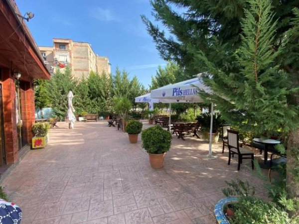 Elbasan, jepet me qera ambient biznesi 1.765 m² 1.500 Euro