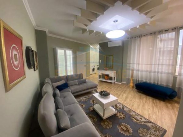 Tirane, apartament 1+1 Kati 9, 550 Euro (Selvia)