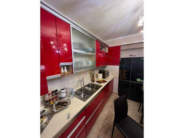 Tirane, shitet apartament 3+1+BLK Kati 6, 119 m² 205.000 Euro (Barrikada)