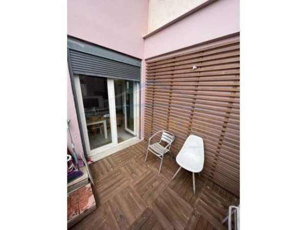 Tirane, jepet me qera apartament 1+1 Kati 11, 50 m² 600 Euro (Barrikada)