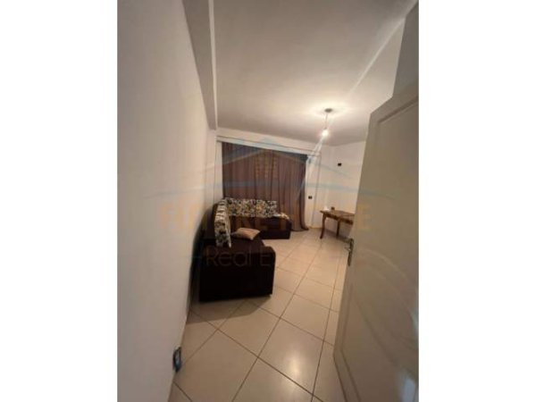 Tirane, shitet apartament 3+1+BLK Kati 2, 146 m² 131.400 Euro (Unaza e Re)
