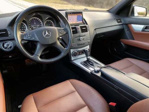 Tirane, shes makine Mercedes-Benz C klas Avantgarde Viti 2009,