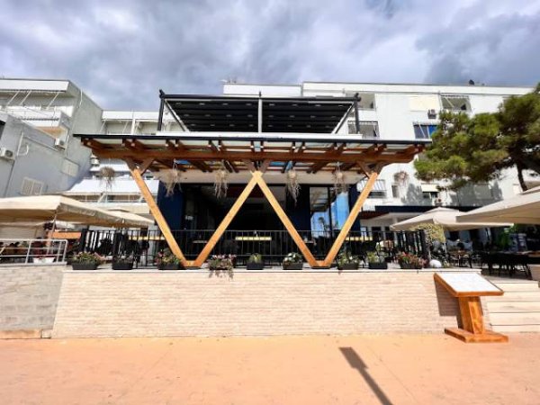Durres, jepet me qera hotel Kati 0, 700 m² 70.000 Euro (Shkembi i Kavajes)