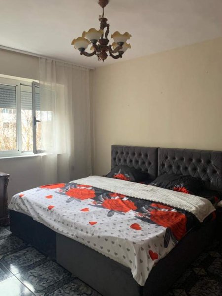 Tirane, jepet me qera apartament 2+1 Kati 3, 71 m² 350 Euro (Rruga Niko Avrami)