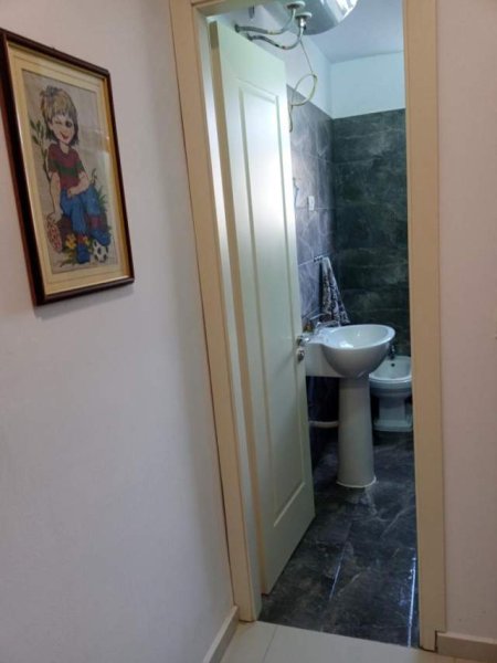 Tirane, shitet apartament 1+1 Kati 4, 51 m² 75.000 Euro (Sander Prosi)
