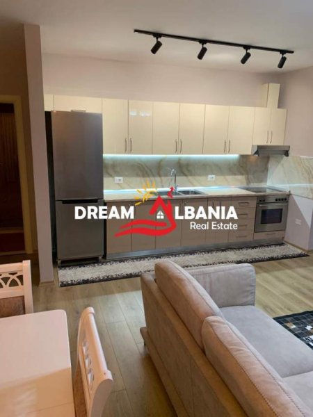 Tirane, jepet me qera apartament 2+1+BLK Kati 6, 100 m² 700 Euro (Kompleksi Deliorgji)