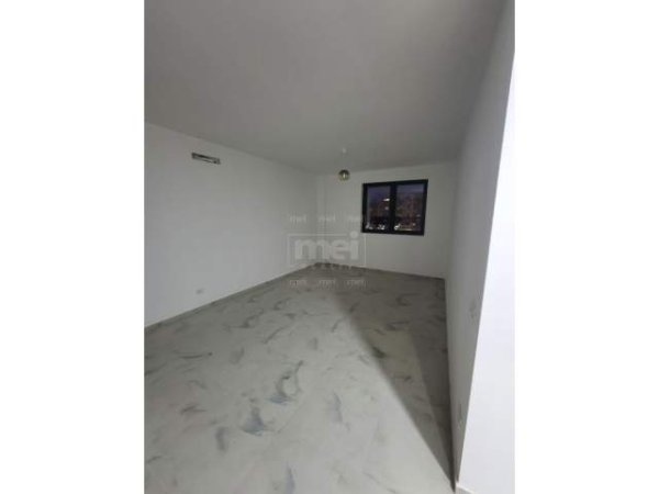 Tirane, jepet me qera apartament 1+1+BLK 67 m² 350 Euro (Astiri)