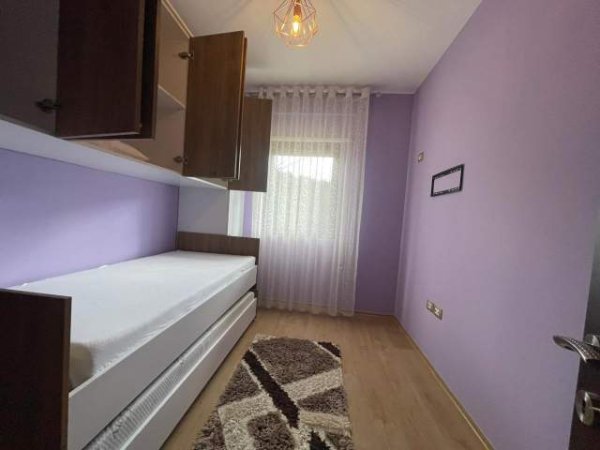 Tirane, jepet me qera apartament 2+1 Kopshti Botanik  Kati 2, 85 m² 450 Euro