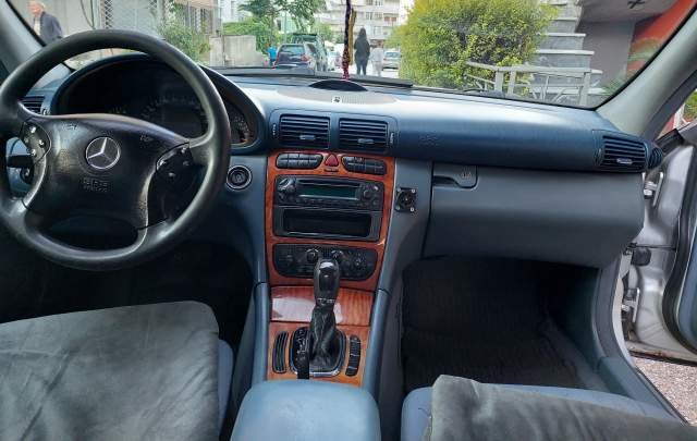 Gjirokaster, shes Mercedes-Benz Viti 2003, 2.600 Euro