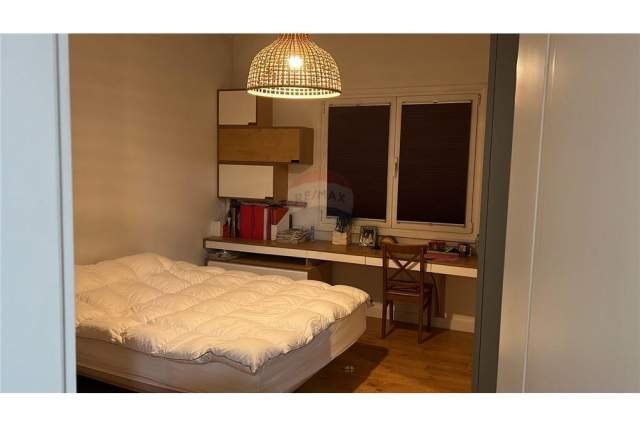 Tirane, jepet me qera Vile 4+1+A+BLK Kati 2, 267 m² 1.300 Euro (Rruga e Elbasanit)
