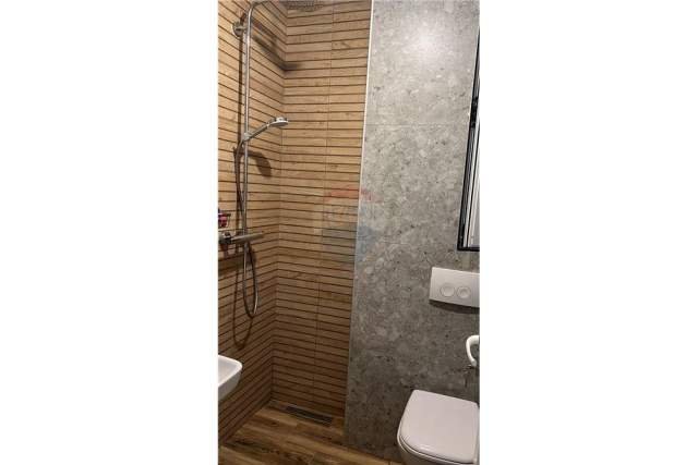 Tirane, jepet me qera Vile 4+1+A+BLK Kati 2, 267 m² 1.300 Euro (Rruga e Elbasanit)