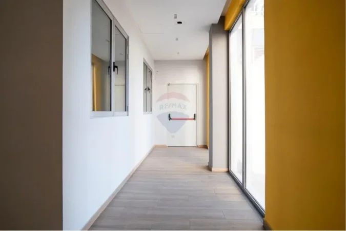 Tirane, jepet me qera zyre , 373 m² 4.500 € (Tregu Elektrik)