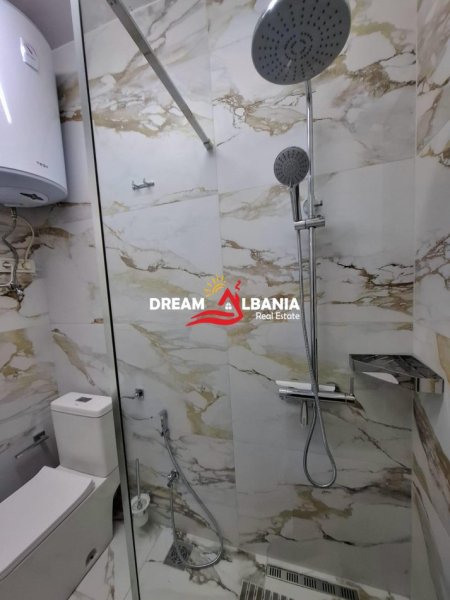 Tirane, jepet me qera apartament 1+1+Ballkon Kati 3, 550 € (Ne zonen e Komunes se Parisit, prane Kristal Center, ID 42111371)