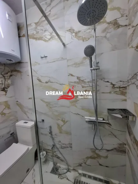 Tirane, jepet me qera apartament 1+1+Ballkon Kati 3, 550 € (Ne zonen e Komunes se Parisit, prane Kristal Center, ID 42111371)