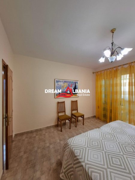 Tirane, jepet me qera apartament 1+1+Ballkon Kati 3, 550 € (Ne zonen e Komunes se Parisit, prane Kristal Center, ID 42111371)