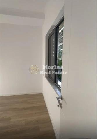 Tirane, jepet me qera apartament 1+1 Kati 1, 60 m² 400 € (Rruga e Kavajes)