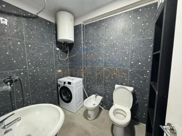 Tirane, shitet apartament 2+1 Kati 2, 99 m² 135.000 € (Yzberisht)