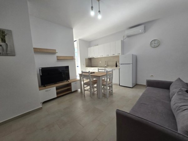 Tirane, jepet me qera 1+1+Ballkon Kati 7, 60 m² 550 € (rruga gjergj fishta)