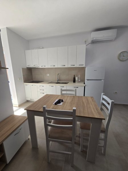 Tirane, jepet me qera 1+1+Ballkon Kati 7, 60 m² 550 € (rruga gjergj fishta)
