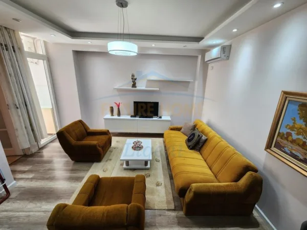 Tirane, jepet me qera apartament 2+1 Kati 2, 85 m² 600 € (Kodra E djellit)