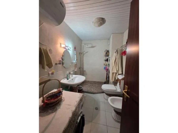 Tirane, shitet apartament 1+1 Kati 6, 77 m² 220.000 € (RRuga e Elbasanit)