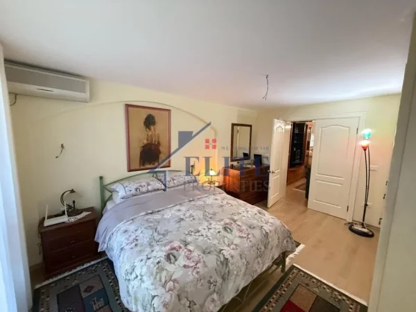 Tirane, shitet apartament 2+1+Ballkon Kati 2, 107 m² (Rruga Ali Visha)