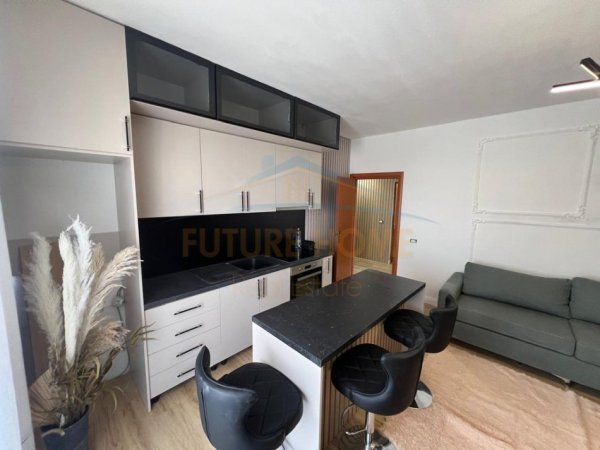 Tirane, jepet me qera apartament 2+1 Kati 7, 84 m² 600 € (Durres)