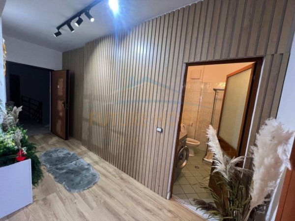 Tirane, jepet me qera apartament 2+1 Kati 7, 84 m² 600 € (Durres)