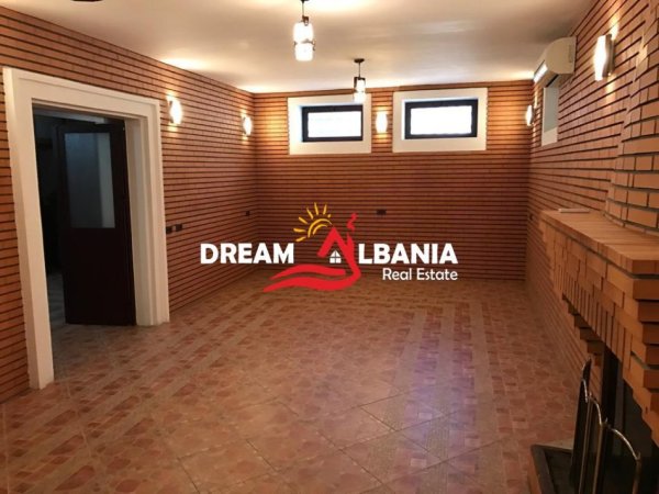 Tirane, jepet me qera ambjent biznesi Kati 1, 1.025 m² 6.500 € (Tek Komuna e Parisit - ID 4251285)