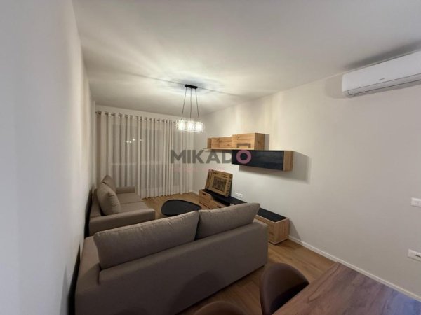 Tirane, jepet me qera apartament 2+1+Ballkon Kati 2, 111 m² 700 € (Don bosko)