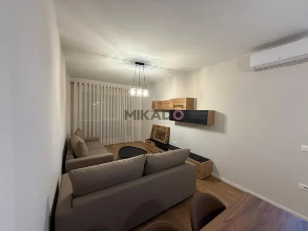 Tirane, jepet me qera apartament 2+1+Ballkon Kati 2, 111 m² 700 € (Don bosko)