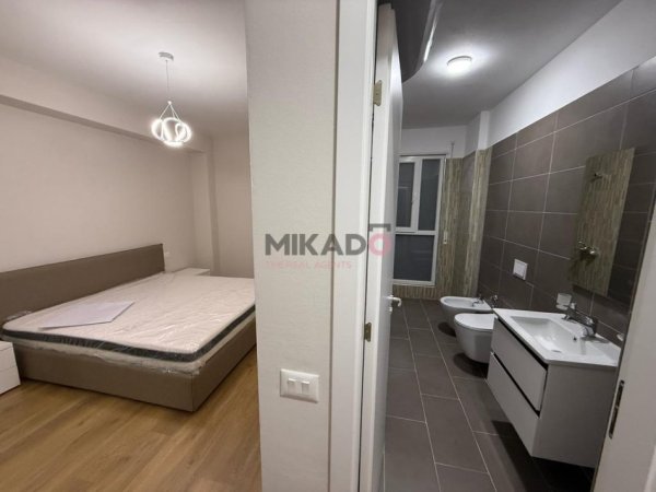 Tirane, jepet me qera apartament 2+1+Ballkon Kati 2, 111 m² 700 € (Don bosko)