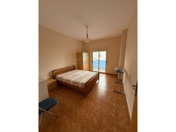 Durres, jepet me qera apartament 2+1 Kati 8, 114 m² 500 € (Durres)