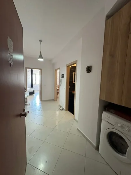 Tirane, shes 1+1+Ballkon Kati 8, 68 m² 98.000 € (Bulevardi Migjeni,ne Yzberisht)