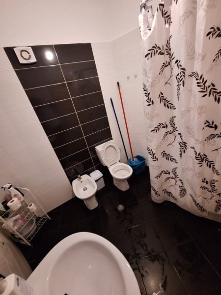 Tirane, shes 1+1+Ballkon Kati 8, 68 m² 98.000 € (Bulevardi Migjeni,ne Yzberisht)