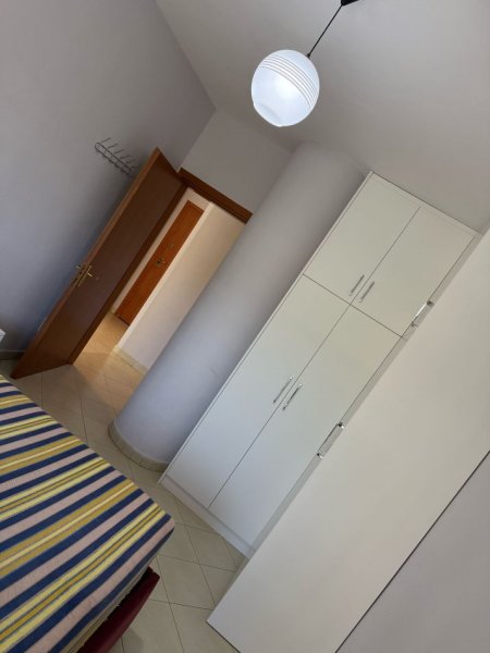 Tirane, jepet me qera apartament 1+1+Ballkon Kati 3, 67 m² 530 € (Don bosco)