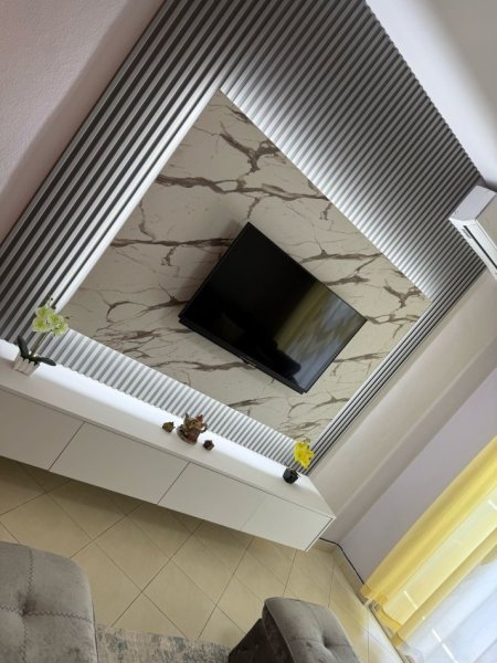 Tirane, jepet me qera apartament 1+1+Ballkon Kati 3, 67 m² 530 € (Don bosco)