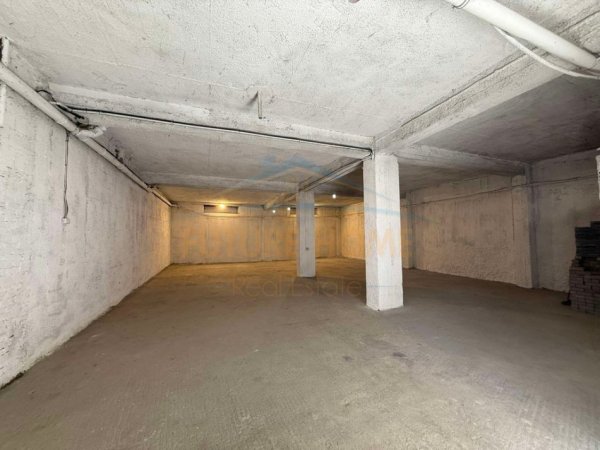 Tirane, jepet me qera dyqan Kati 0, 160 m² 2.000 € (RRUGA INDUSTRIALE PRANE ARDENOS)     UNA52484