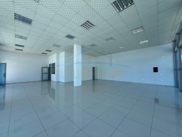 Tirane, jepet me qera dyqan Kati 0, 160 m² 2.000 € (RRUGA INDUSTRIALE PRANE ARDENOS)     UNA52484