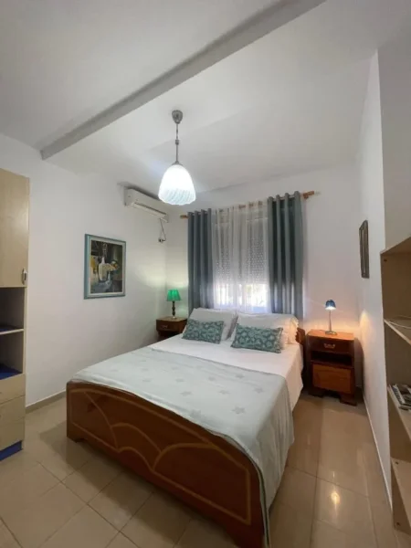 Tirane, jepet me qera apartament 2+1+Ballkon Kati 7, 90 m² 800 € 