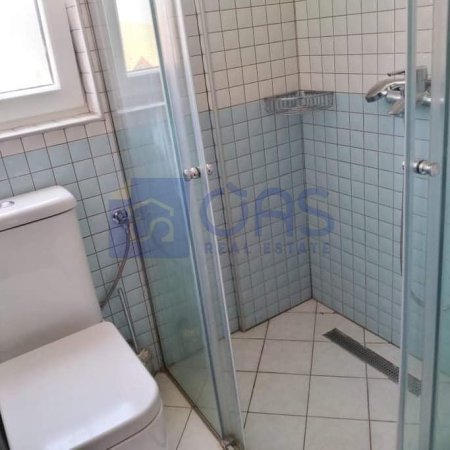 Tirane, jepet me qera apartament 2+1+Aneks+Ballkon Kati 2, 105 m² 450 € (5 Maji , Pran shkolles &quot;Kico Blushi&quot; .)