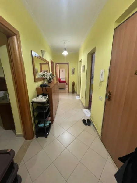 Tirane, shes apartament duplex 3+1+Aneks+Ballkon Kati 5, 106 m² 180.000 € (Rruga bardhyl)