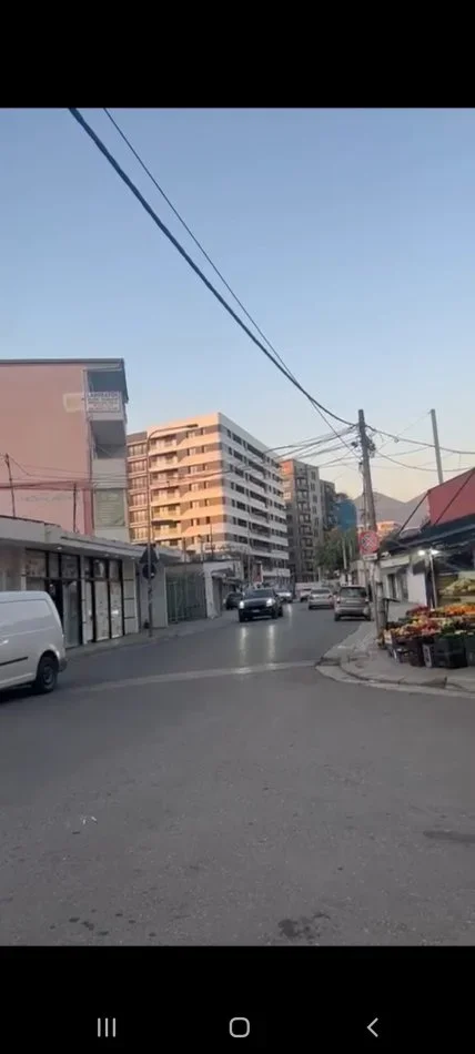 Tirane, shitet apartament 2+1 Kati 5, 85 m² 105.000 € (Laprake prane Poliklinikes)