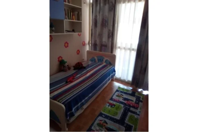 Tirane, jepet me qera 2+1+Ballkon , 85 m² 400 € (Yzberisht)