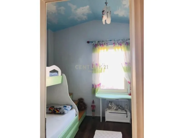 Tirane, jepet me qera apartament 3+1+Aneks+Ballkon Kati 4, 120 m² 850 € (Neom114010)