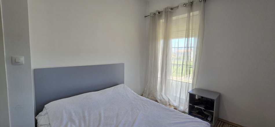 Tirane, jepet me qera Vile 2+1+Ballkon Kati 0, 700 € (Laknas)