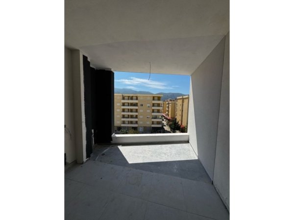 Vlore, shitet apartament 1+1+Ballkon Kati 4, 67 m² 85.000 € (Orikum)