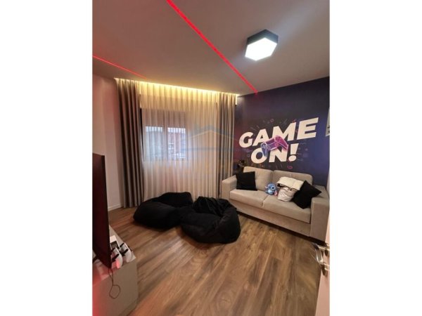 Tirane, shitet apartament 3+1 Kati 3, 123 m² 250.000 € (Oasis Residence)