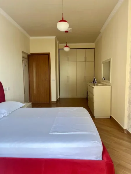 Vlore, shitet apartament 1+1+Ballkon Kati 4, 72 m² 198.000 € (Lungomare)